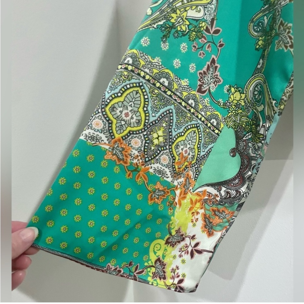 Rachel Zoe Green & yellow Paisley Boho Top tie front-Size Medium - Picture 4 of 6